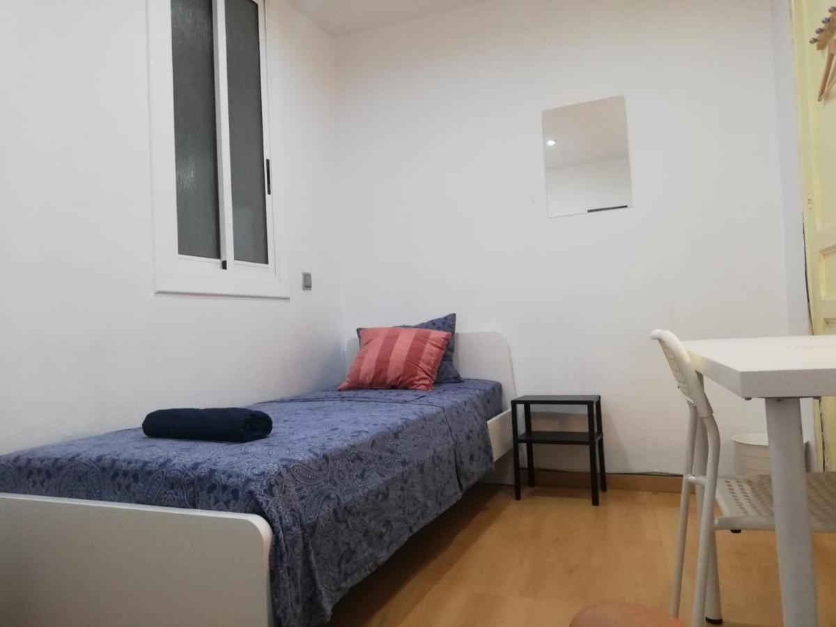 Habitacion Doble En Eixample Βαρκελώνη Εξωτερικό φωτογραφία